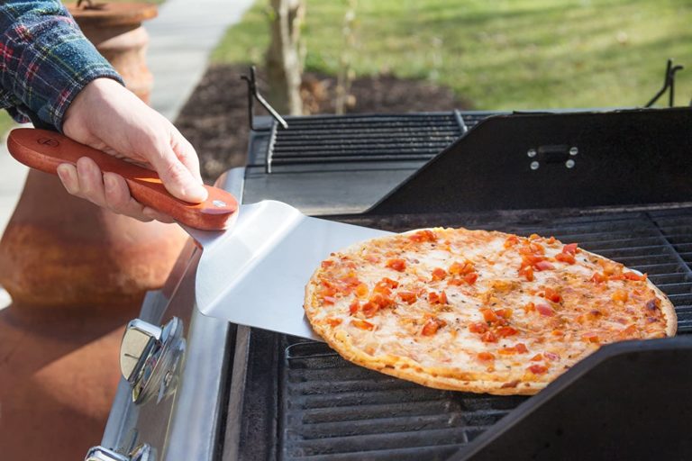 Outset Stainless Steel Pizza Peel With Collapsible Rosewood Handle