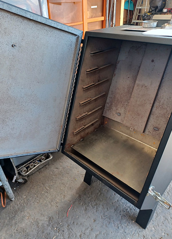 Used Standard 270 Smoker Used Standard 270 Smoker