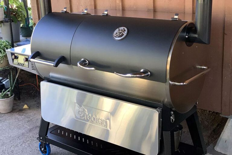 Recteq Front Folding Shelves